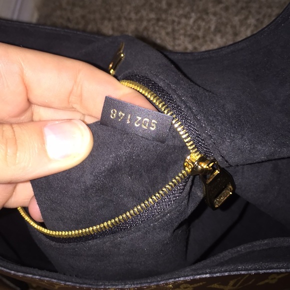 Louis Vuitton flower hobo tote - Picture 5 of 5